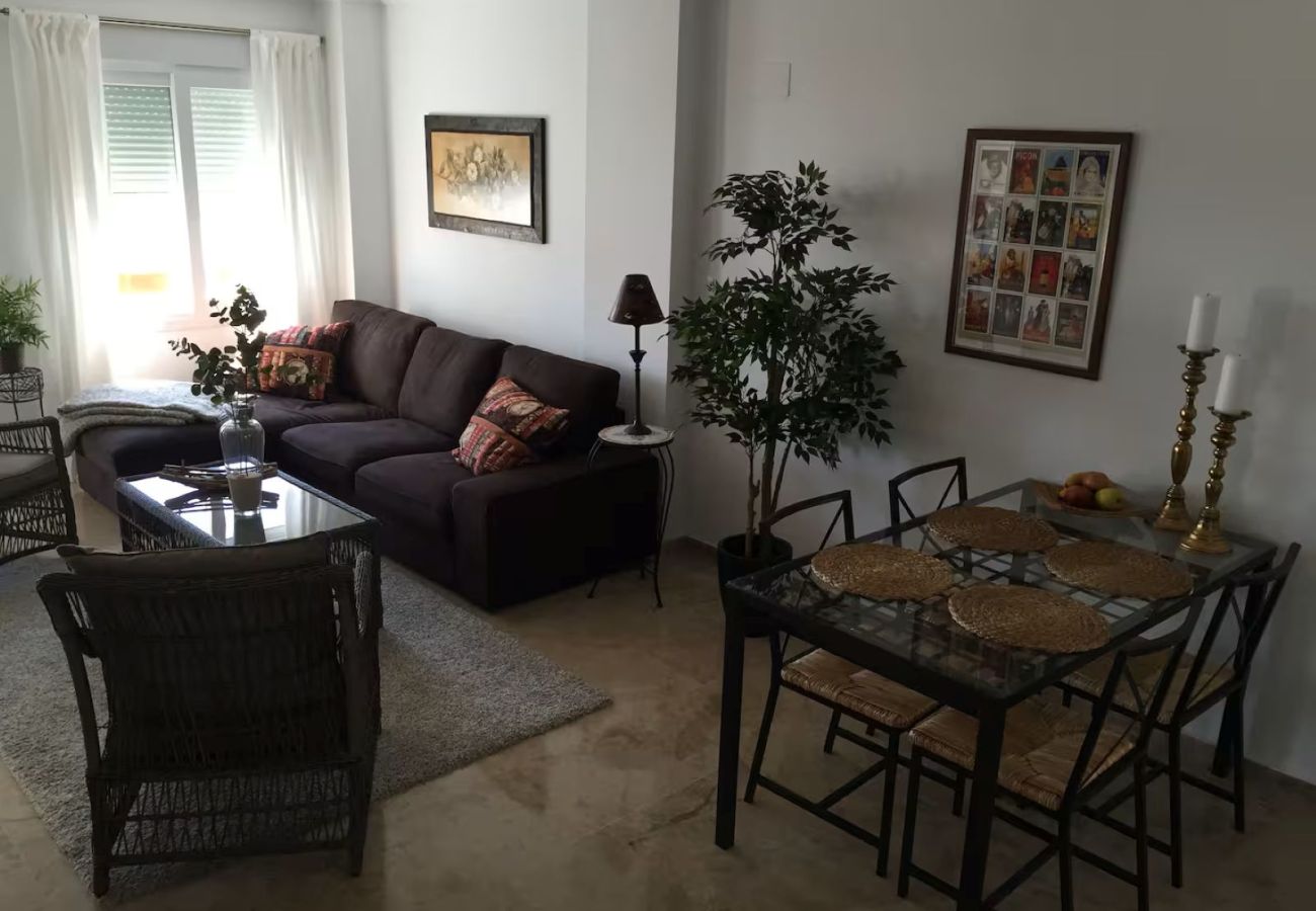 Apartment in Estepona - 3 bed apartment, near port in Estepona