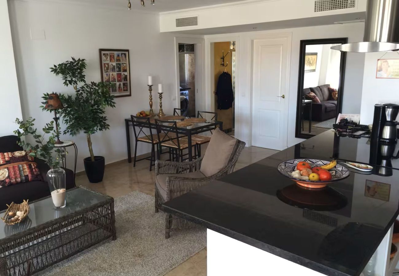 Apartment in Estepona - 3 bed apartment, near port in Estepona