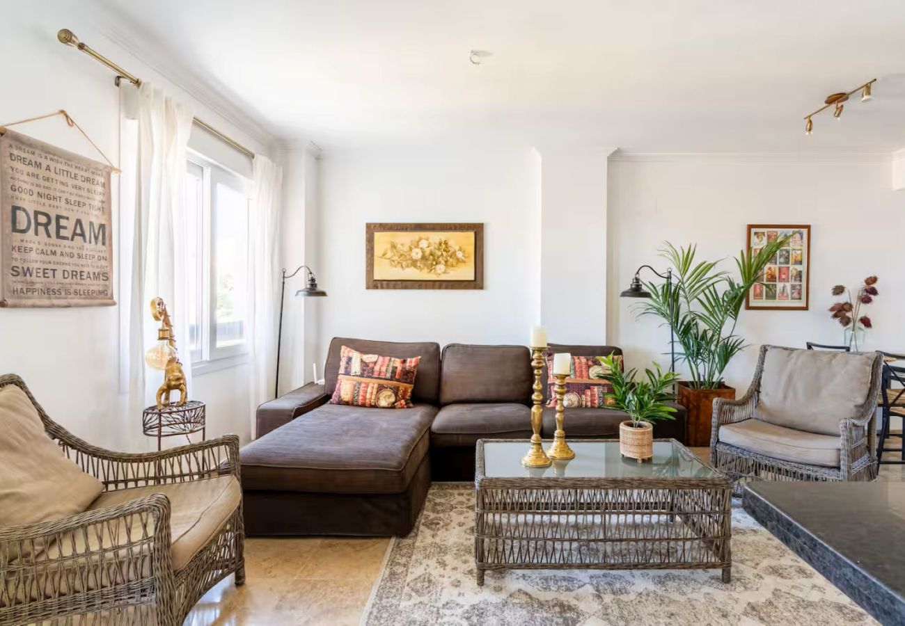 Apartment in Estepona - 3 bed apartment, near port in Estepona