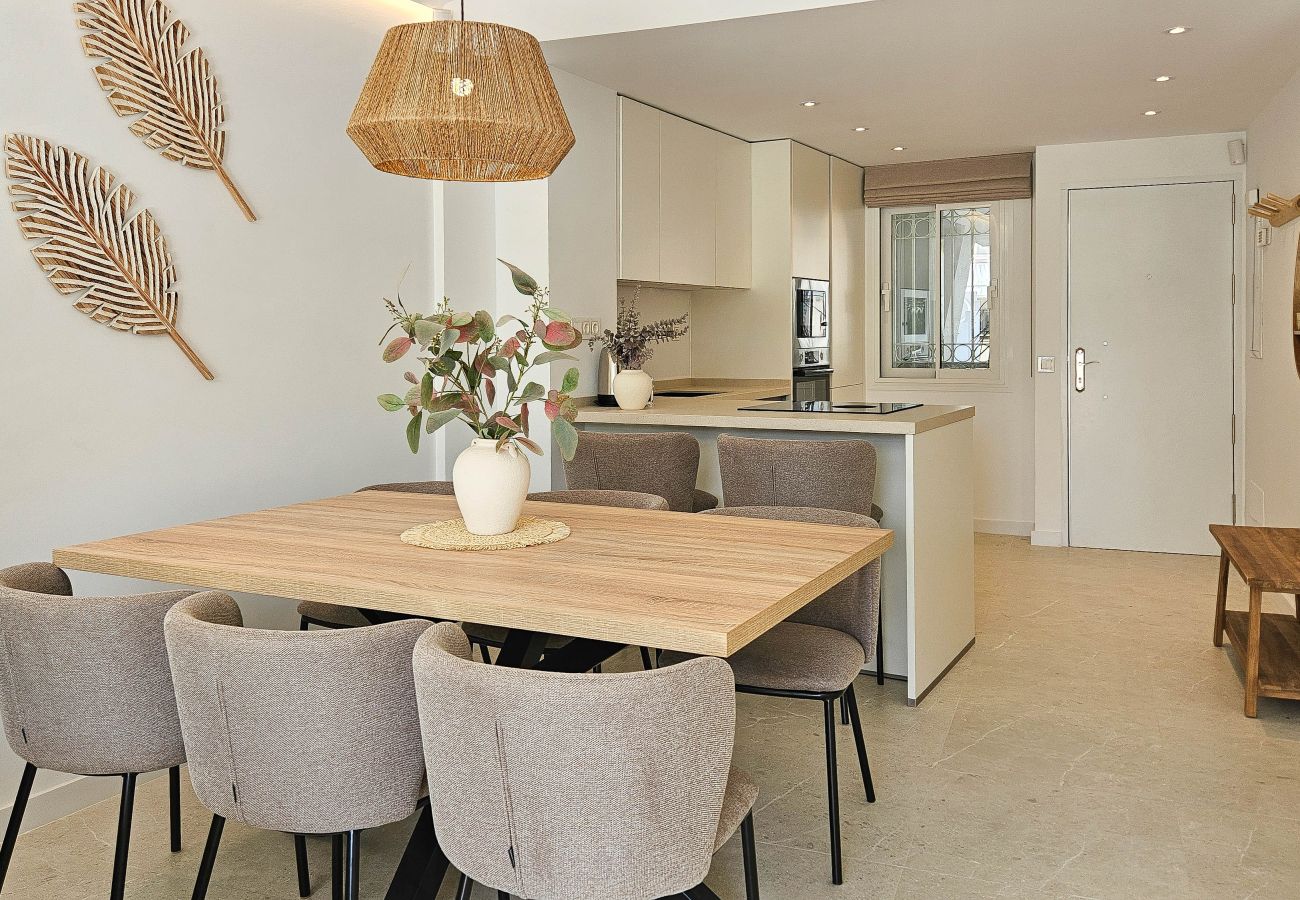 Apartment in Mijas Costa - Beautiful apartment with pool & sea views