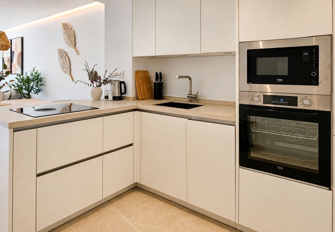 Apartment in Mijas Costa - Beautiful apartment with pool & sea views