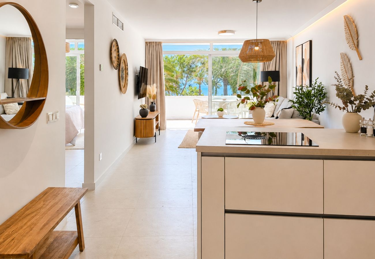 Apartment in Mijas Costa - Beautiful apartment with pool & sea views