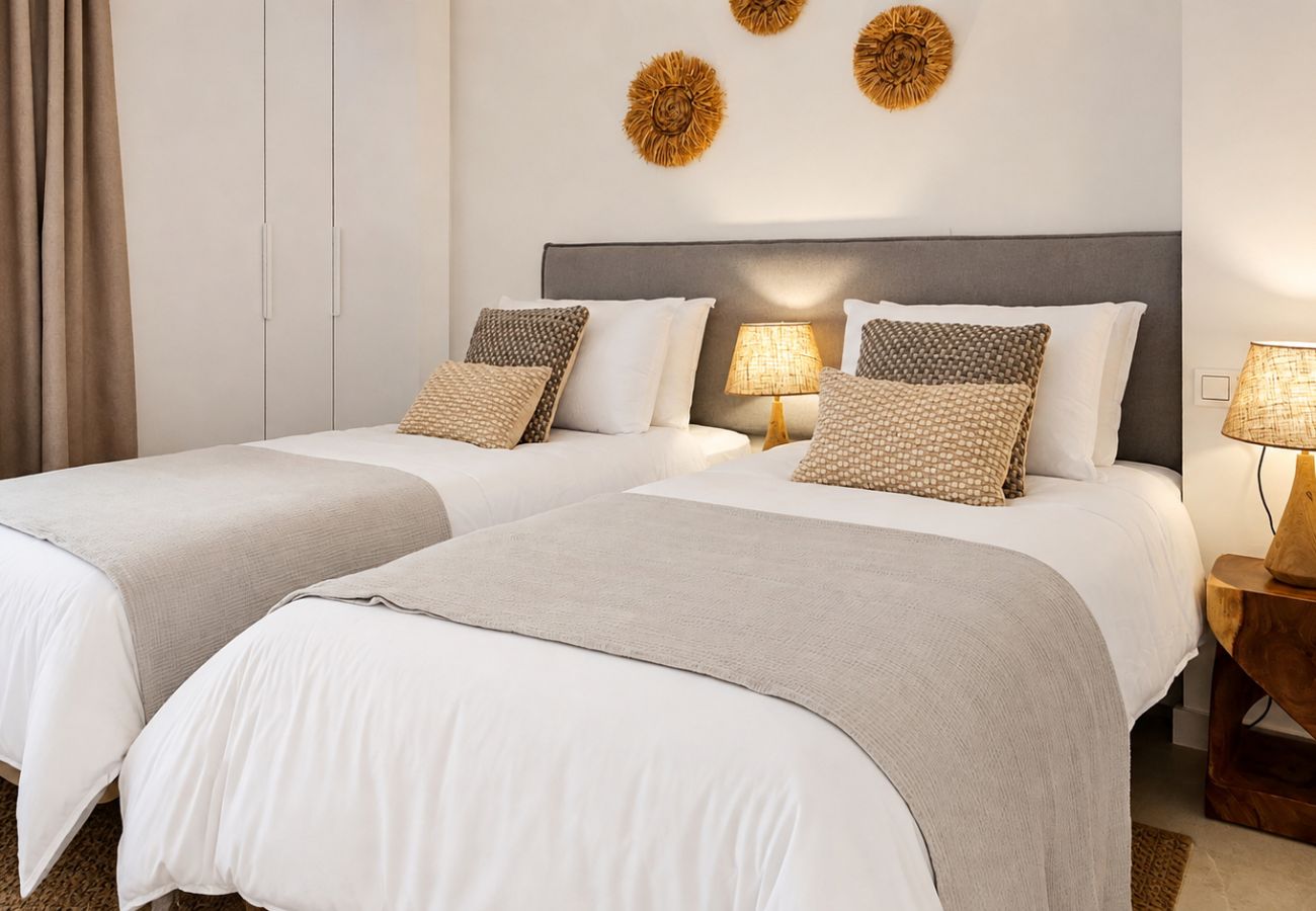 Apartment in Mijas Costa - Beautiful apartment with pool & sea views