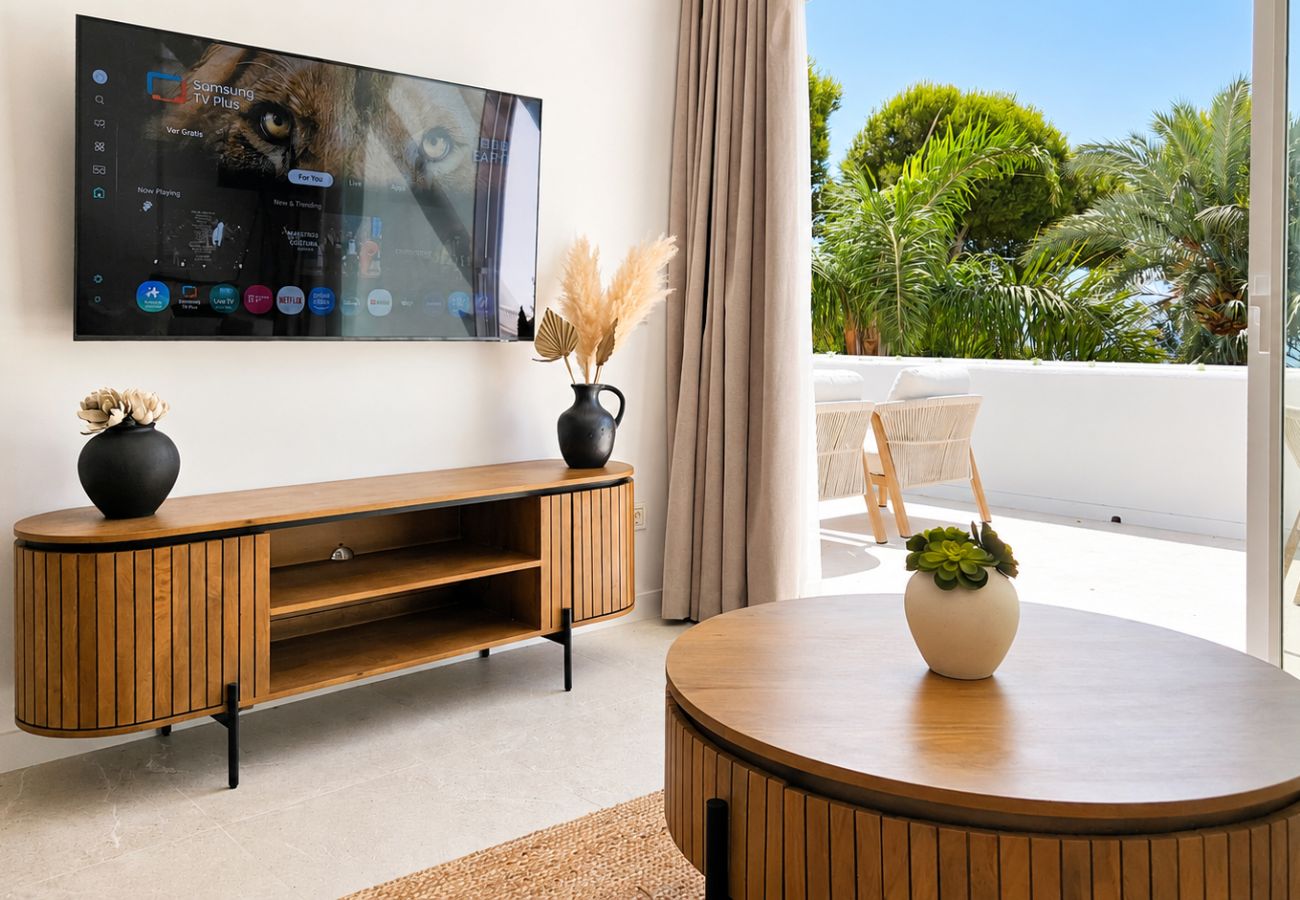 Apartment in Mijas Costa - Beautiful apartment with pool & sea views