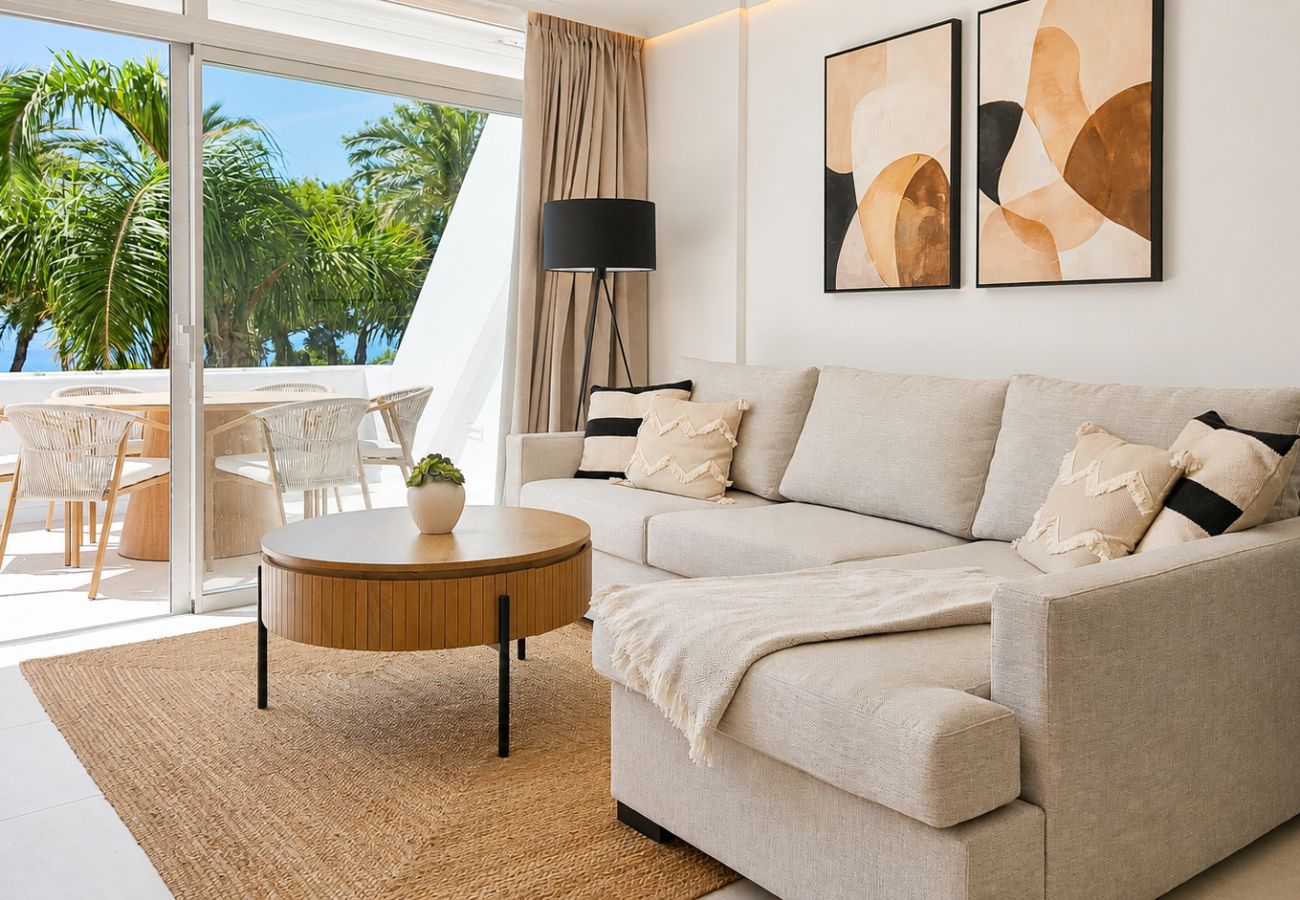 Apartment in Mijas Costa - Beautiful apartment with pool & sea views