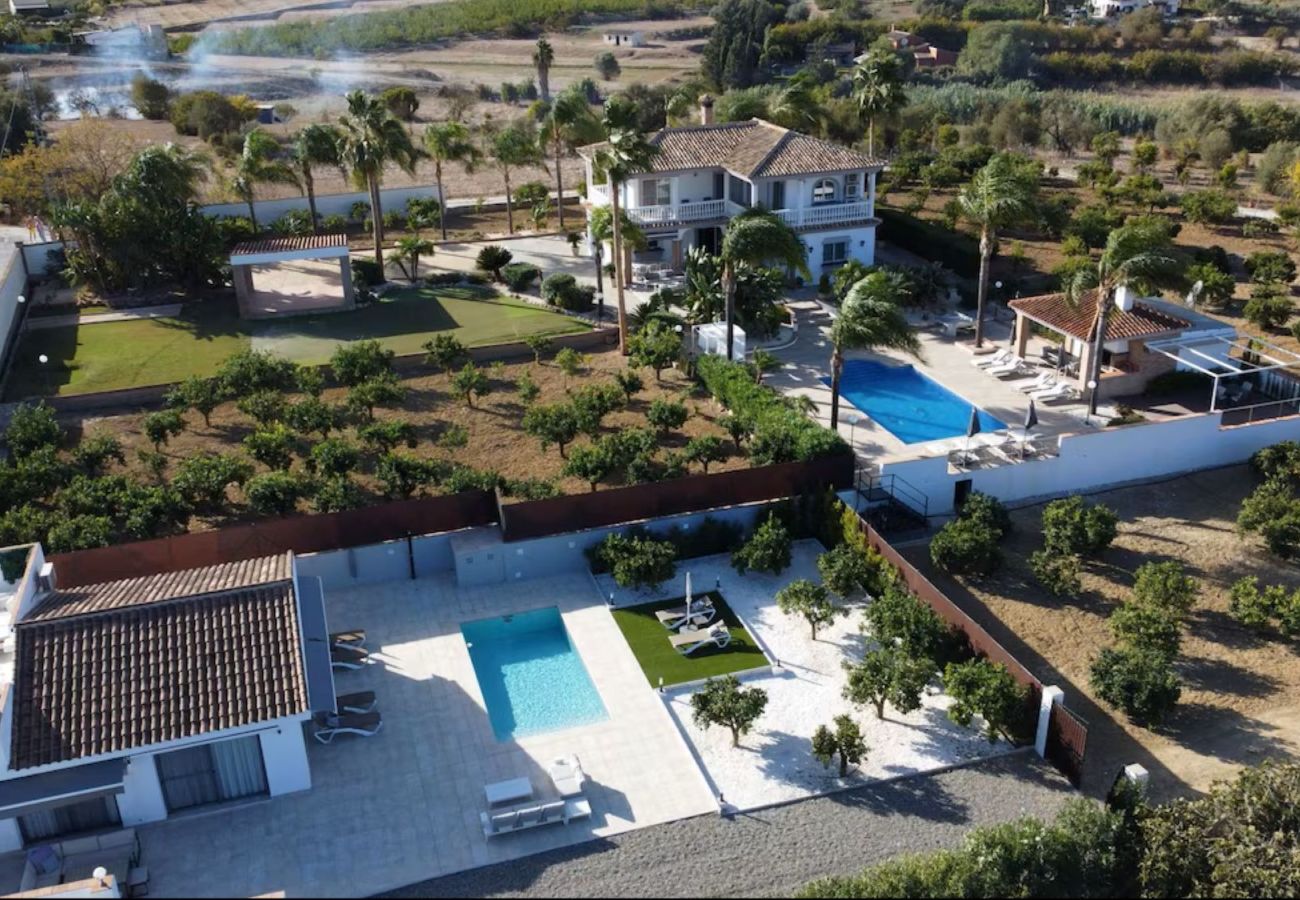 Villa in Alhaurín el Grande - Four bedroom villa with private pool, Alhaurin el Grande