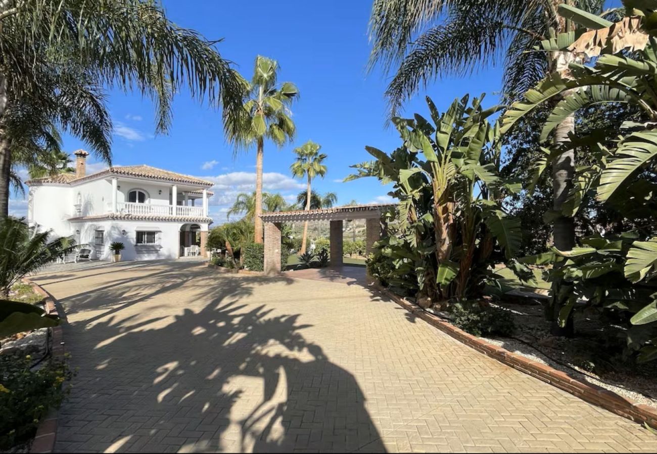 Villa in Alhaurín el Grande - Four bedroom villa with private pool, Alhaurin el Grande