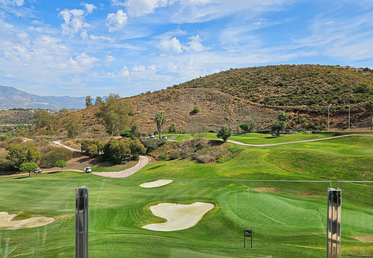 Apartment in Mijas Costa - Two bedroom golf front apartment